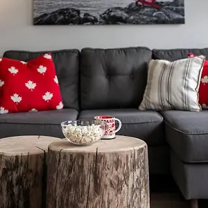 https://lovely-2-bedroom-suite-steps-from-the-beach.hotels-victoria.net
