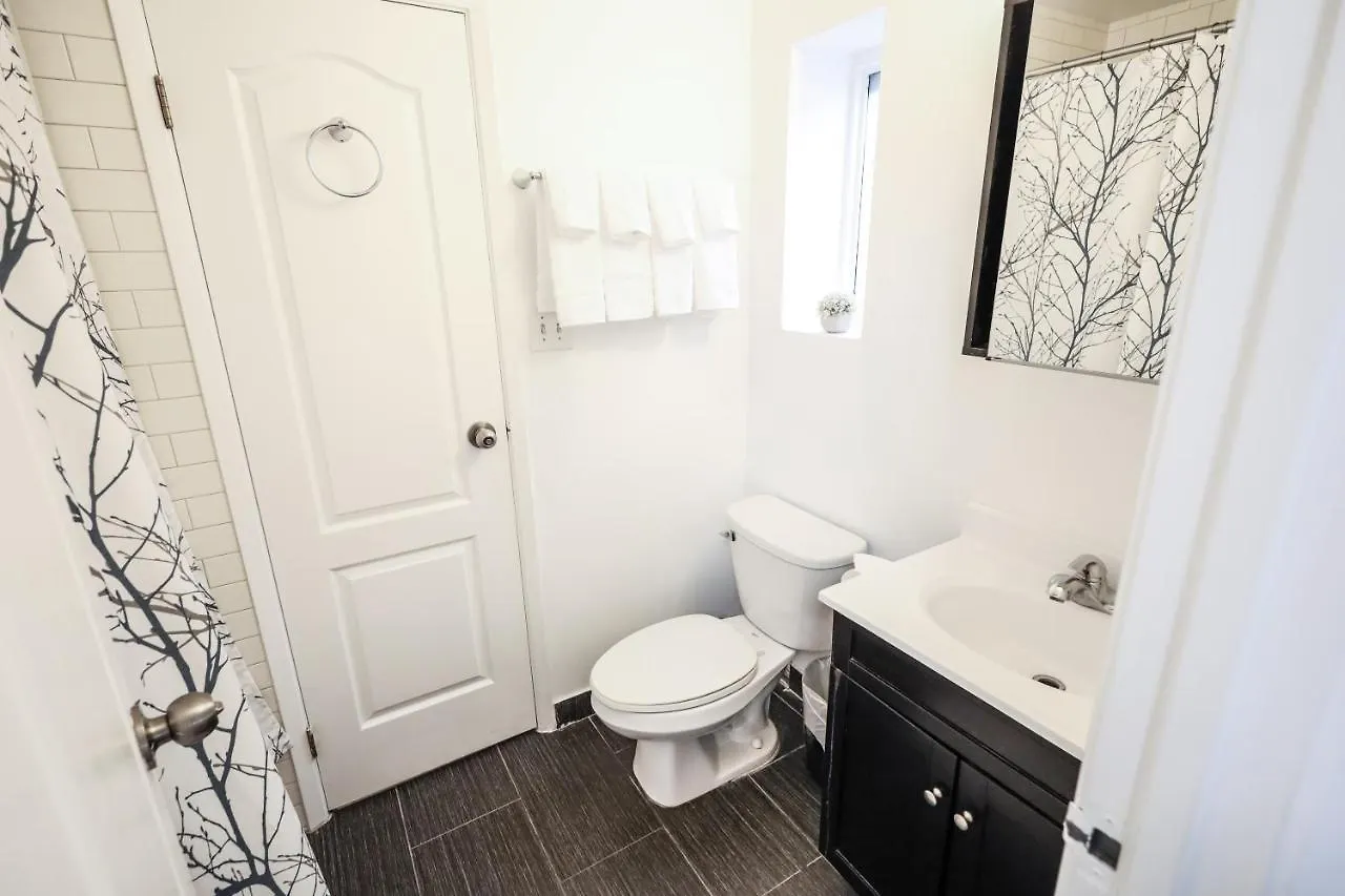 Kensington Boutique Suites Τορόντο